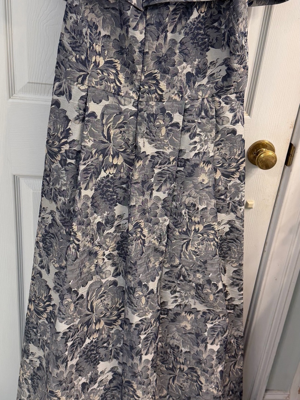 Alex Evenings Gray & White Floral Maxi Skirt